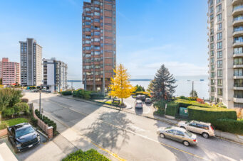 #302 - 2271 Bellevue Avenue